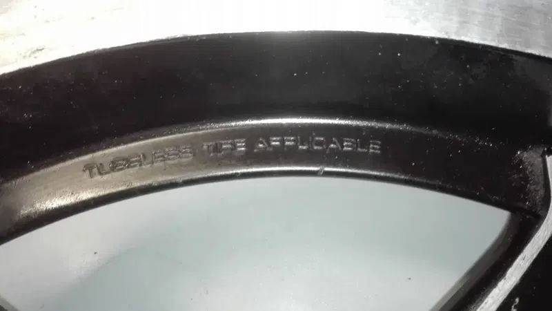 CERCHIO POST.HONDA CBX 1000 (4)