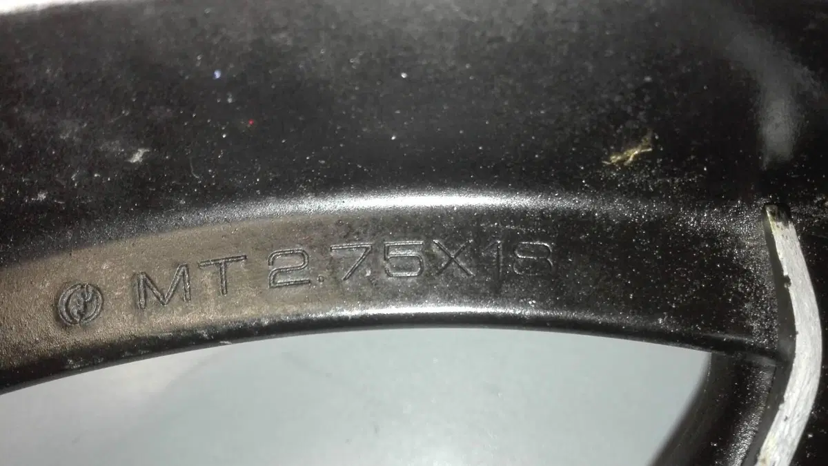 CERCHIO POST.HONDA CBX 1000 (5)