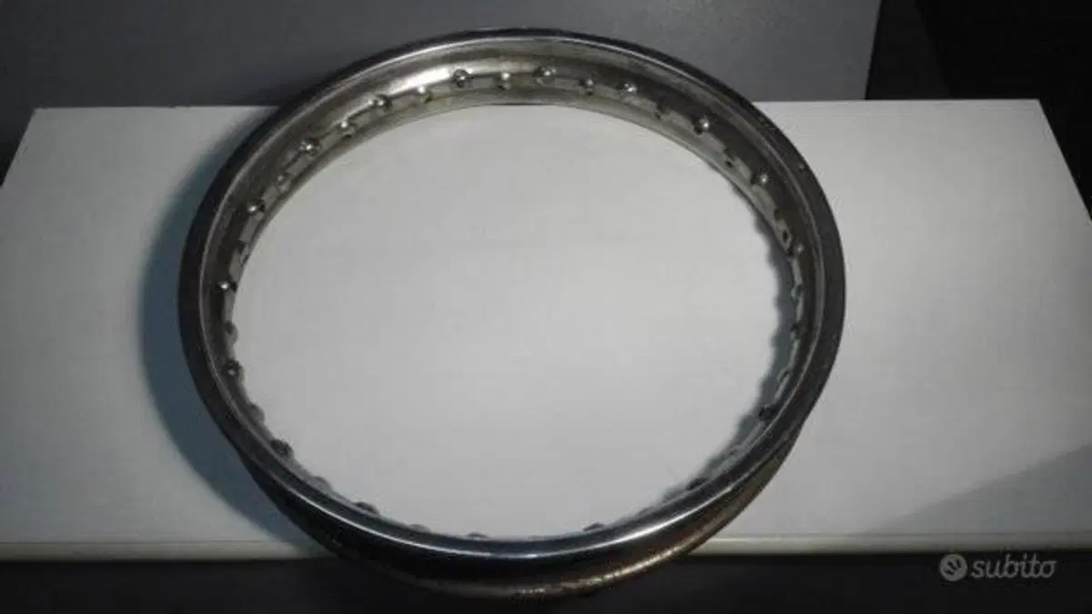 Cerchio Radaelli 17 pollici X 2,15 pollici