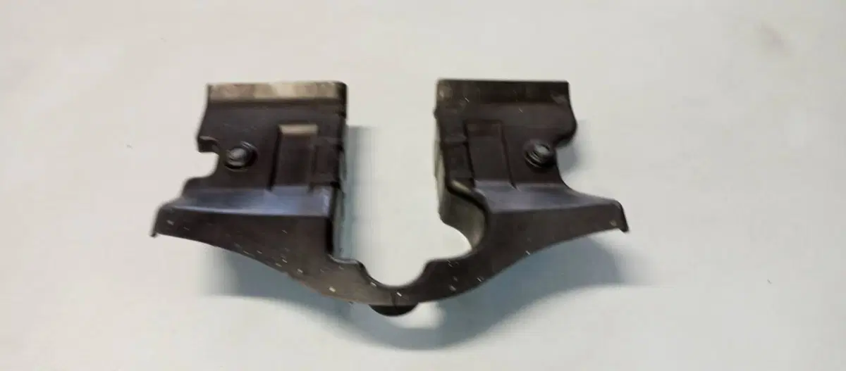 CHIUSURA CARENA ANTERIORE HONDA CX 500 TURBO (3)