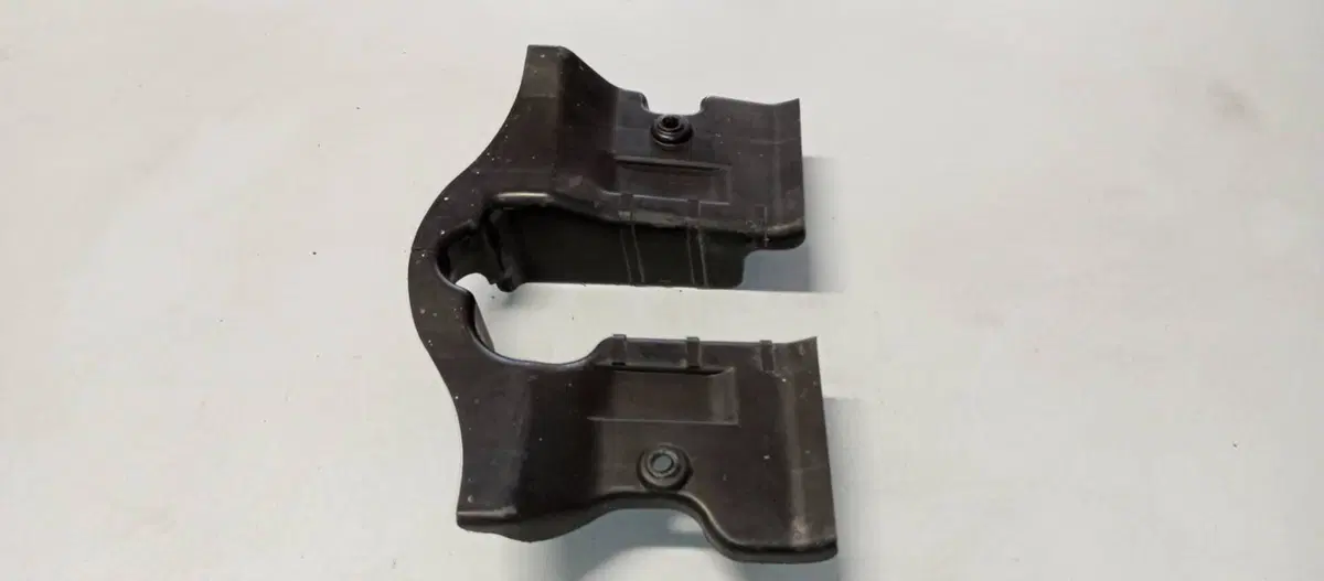 CHIUSURA CARENA ANTERIORE HONDA CX 500 TURBO (4)