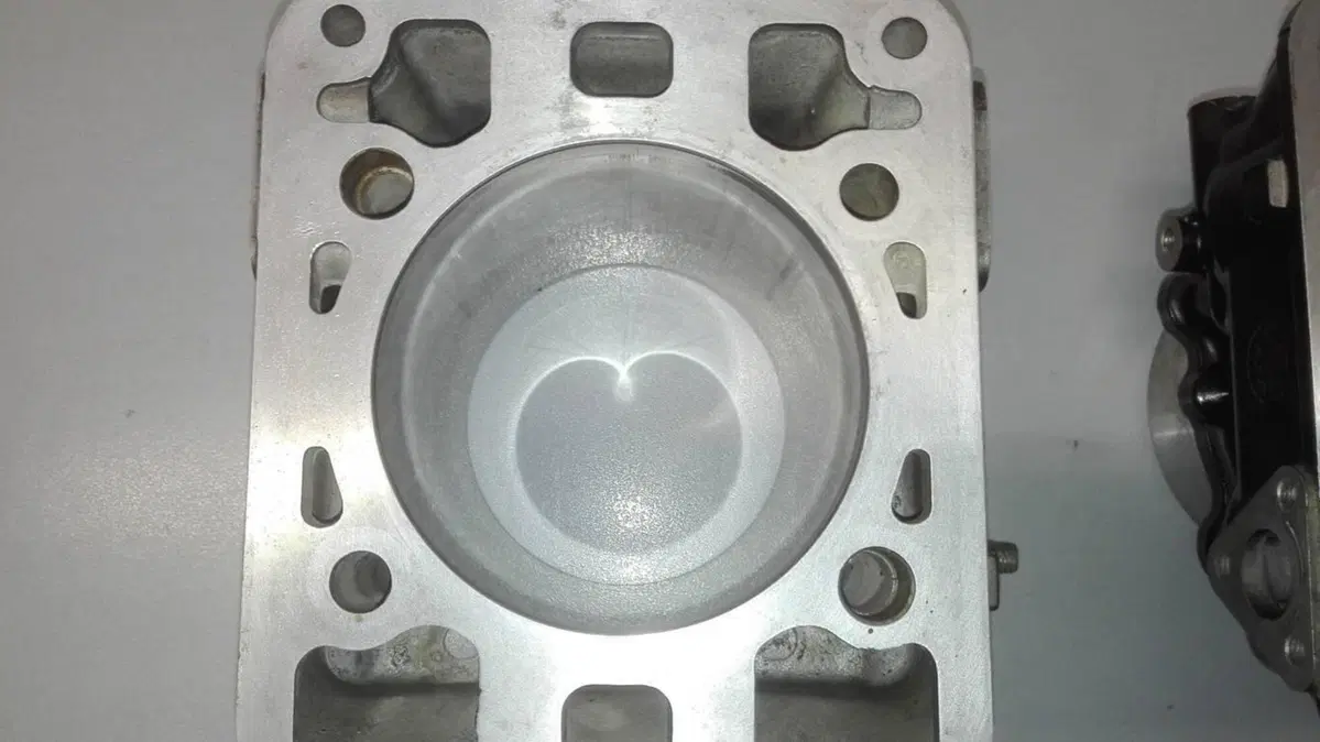 Cilindri Ducati 851 1989 (3)