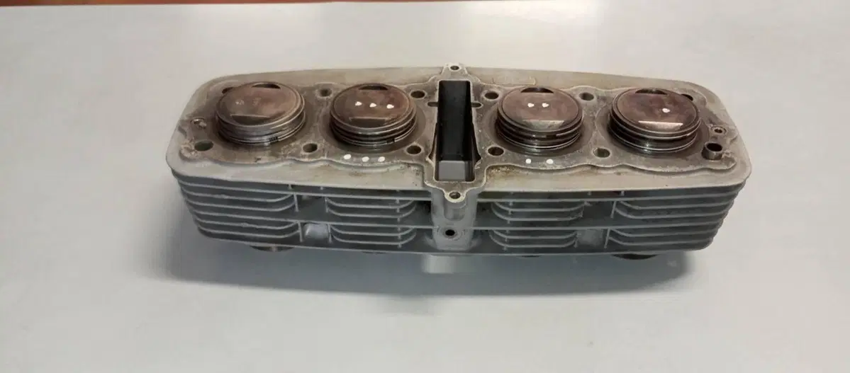 CILINDRI E PISTONI BENELLI 500 (3)