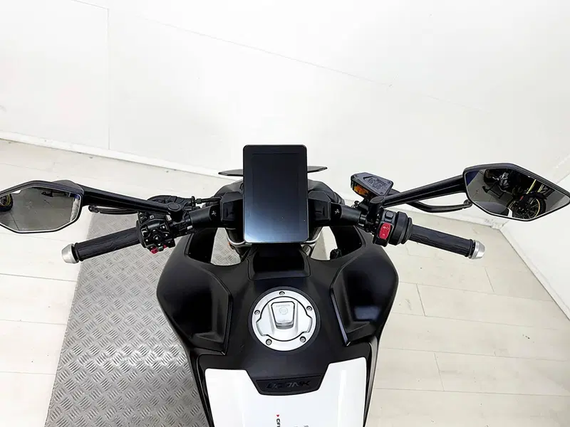 CFMOTO 800NK Advanced (2023 - 26) (18)