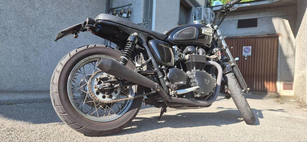 Triumph Bonneville 800 (2002 - 07) (2)