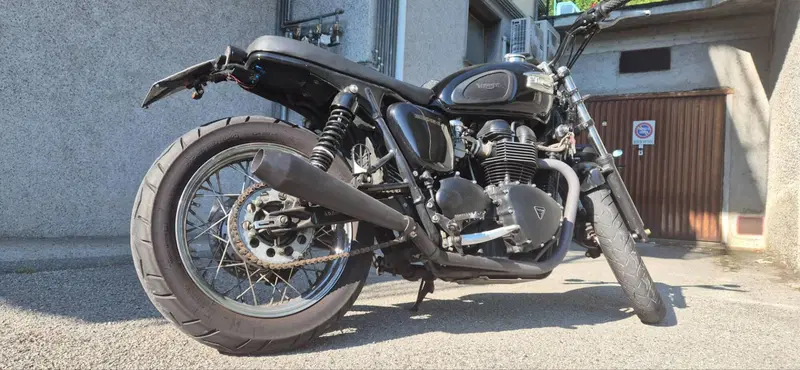 Triumph Bonneville 800 (2002 - 07) (2)