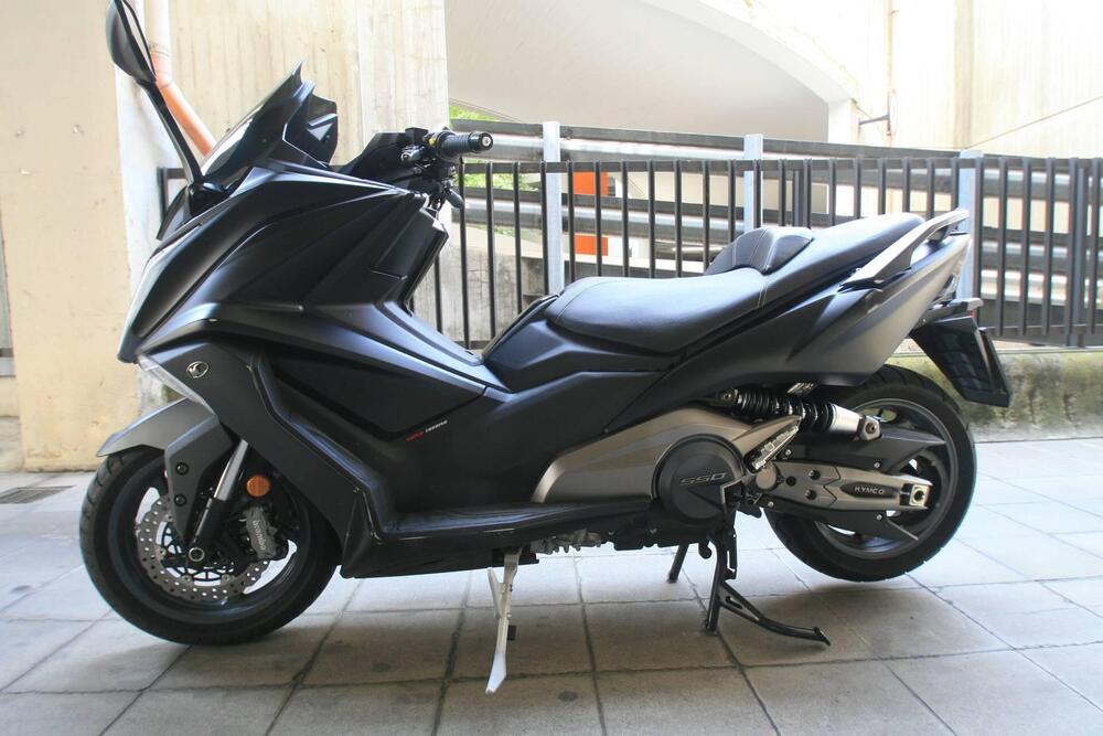 Kymco AK 550 ETS (2021 - 25)