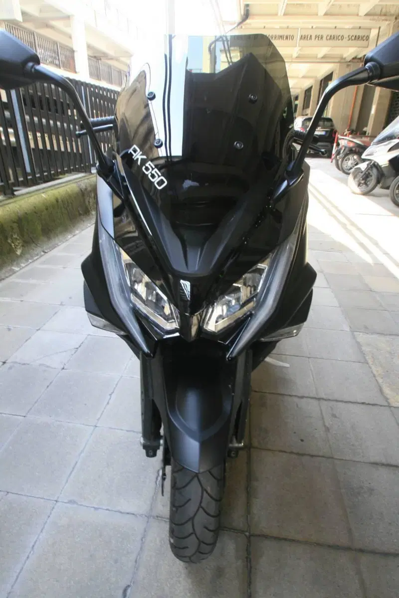 Kymco AK 550 ETS (2021 - 26) (2)