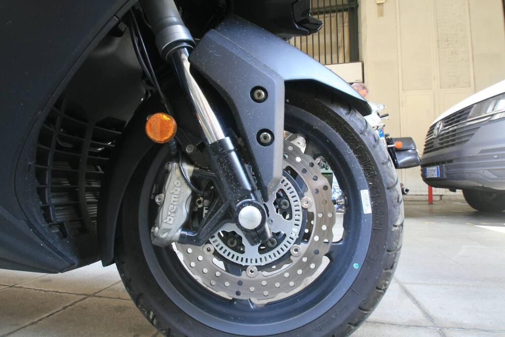 Kymco AK 550 ETS (2021 - 25) (3)