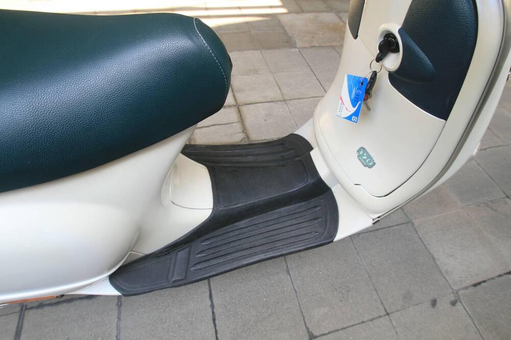 Vespa 125 ET4 (1996 - 01) (3)