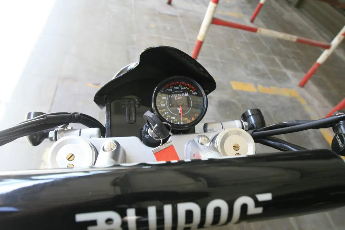 Vervemoto Tracker 250i (2019 - 24) (5)