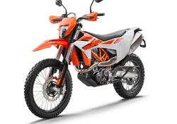KTM 690 Enduro R (2022 - 25) nuova