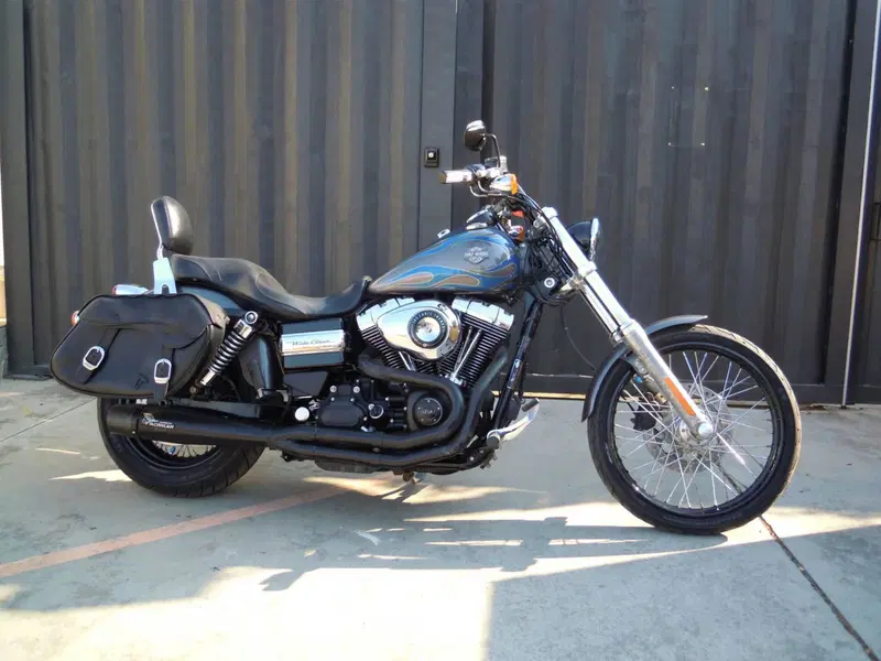 Harley-Davidson 1690 Wide Glide (2010 - 17) - FXDWG (14)