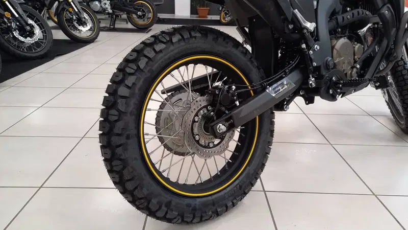 Voge Valico 300 Rally (2022 - 26) (10)