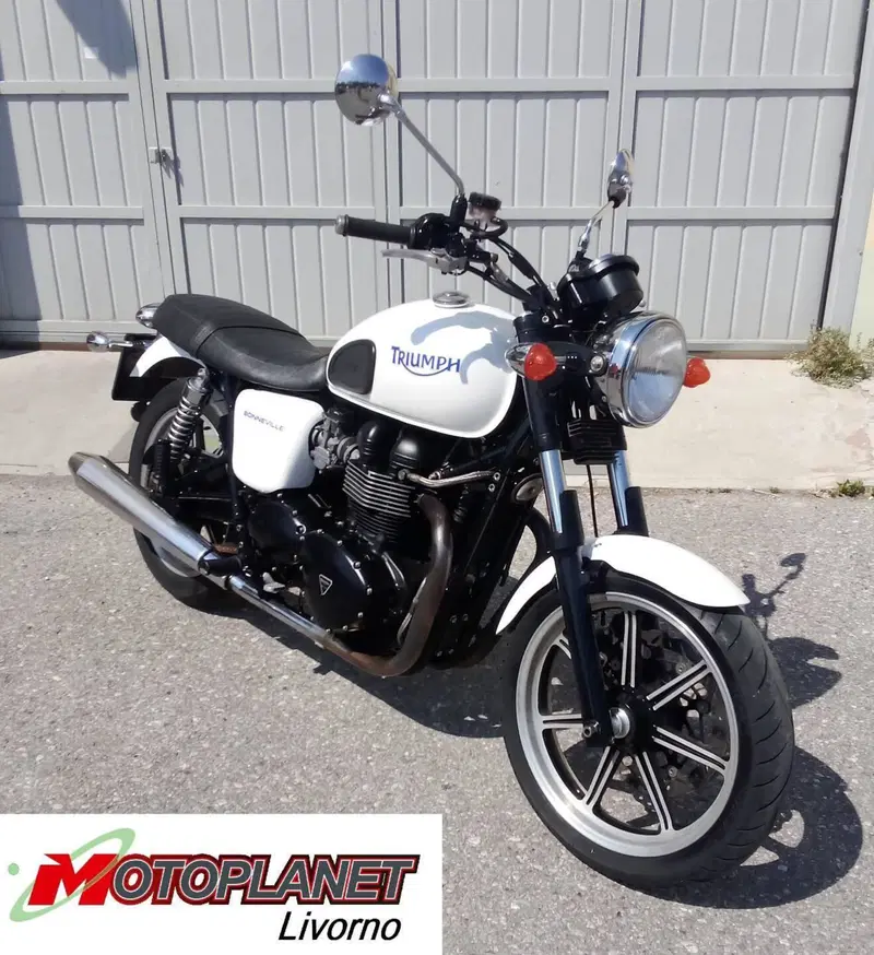 Triumph Bonneville (2007 - 16)