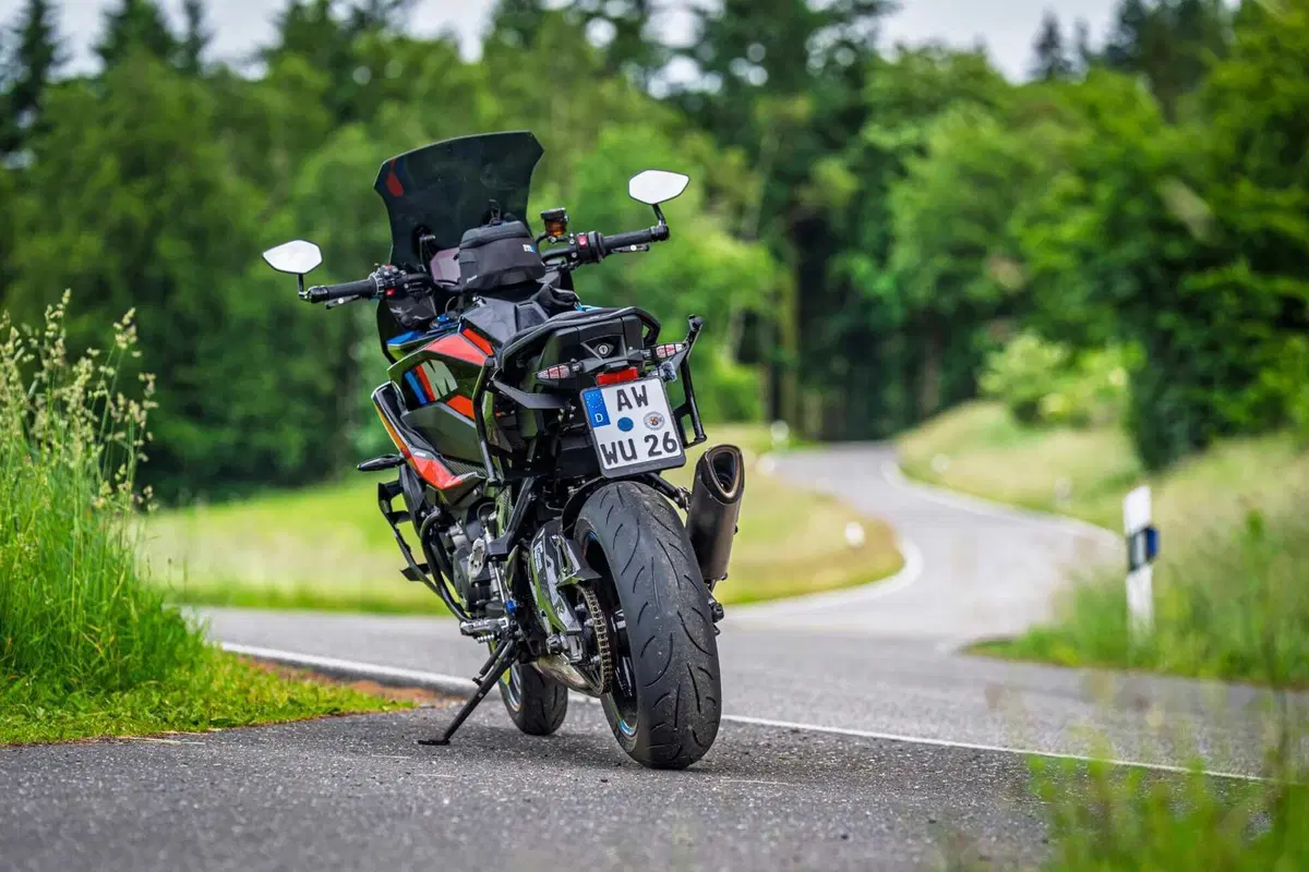Wunderlich X‑CASE X30: valigie laterali per BMW M 1000 XR (12)