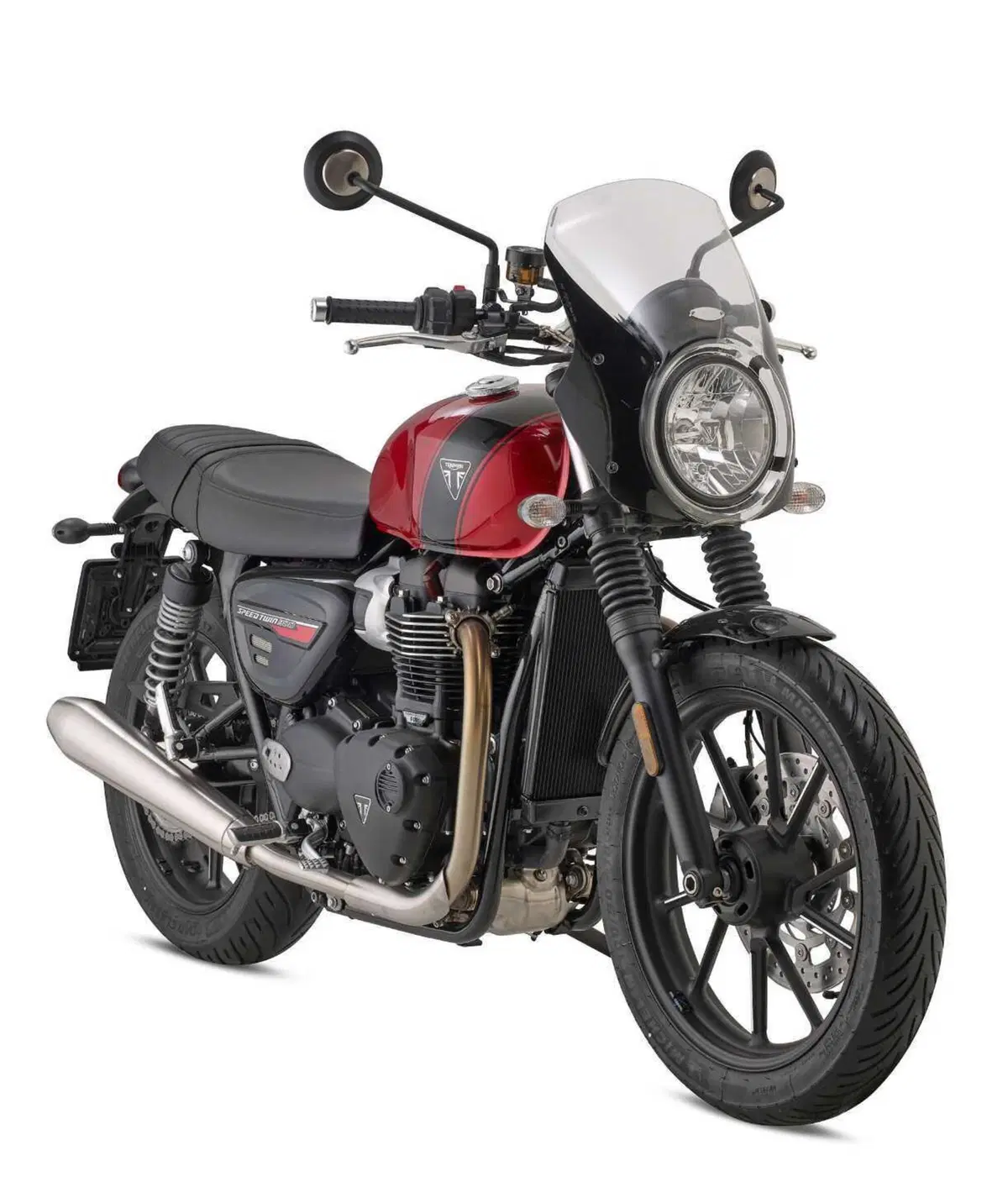 GIVI presenta un cupolino per moto modern-classic (3)