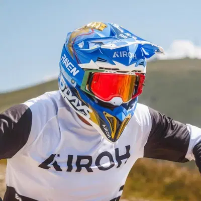 AIROH Aviator III 6DAYS Italia 2025