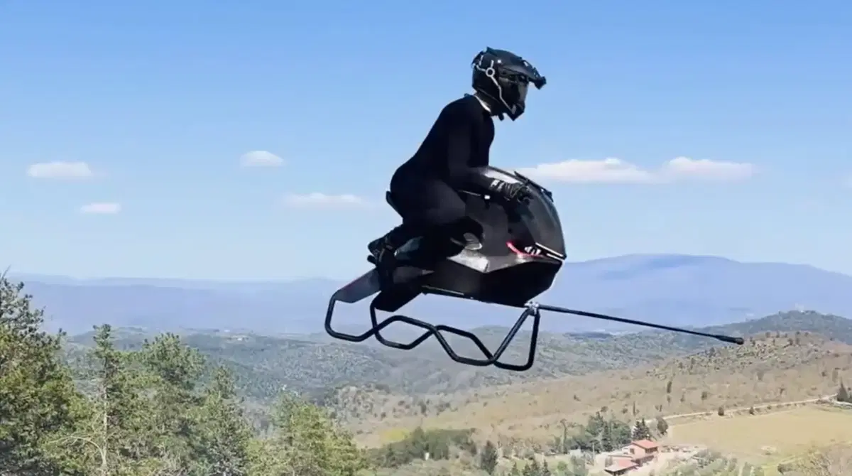 Quanto costa una moto volante? Tenetevi forte: ecco il prezzo della Volonaut Airbike [VIDEO E GALLERY] (2)