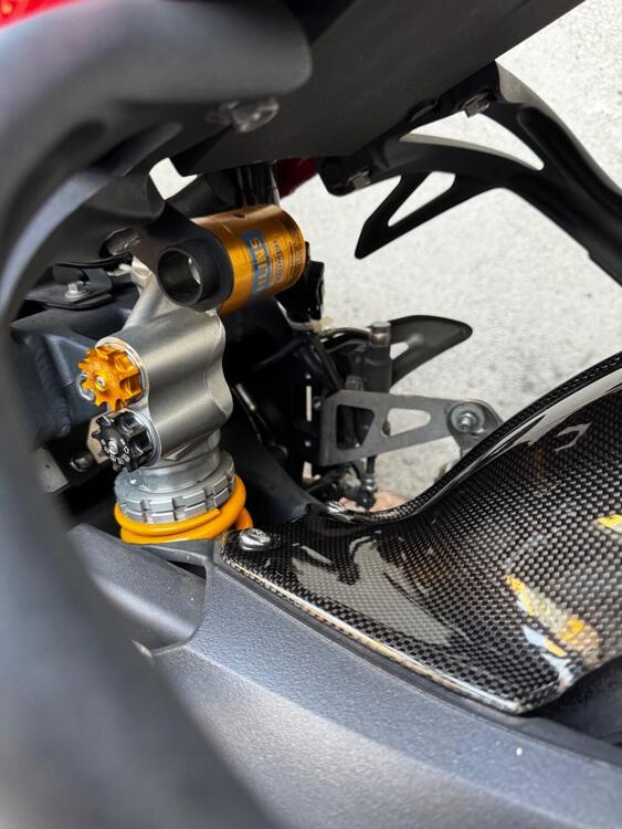 Triumph Speed Triple 1050 R ABS (2011 - 15) (4)