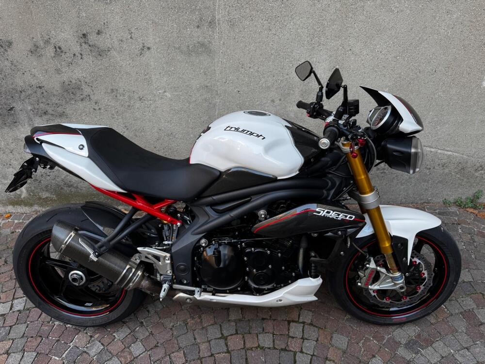 Triumph Speed Triple 1050 R ABS (2011 - 15)