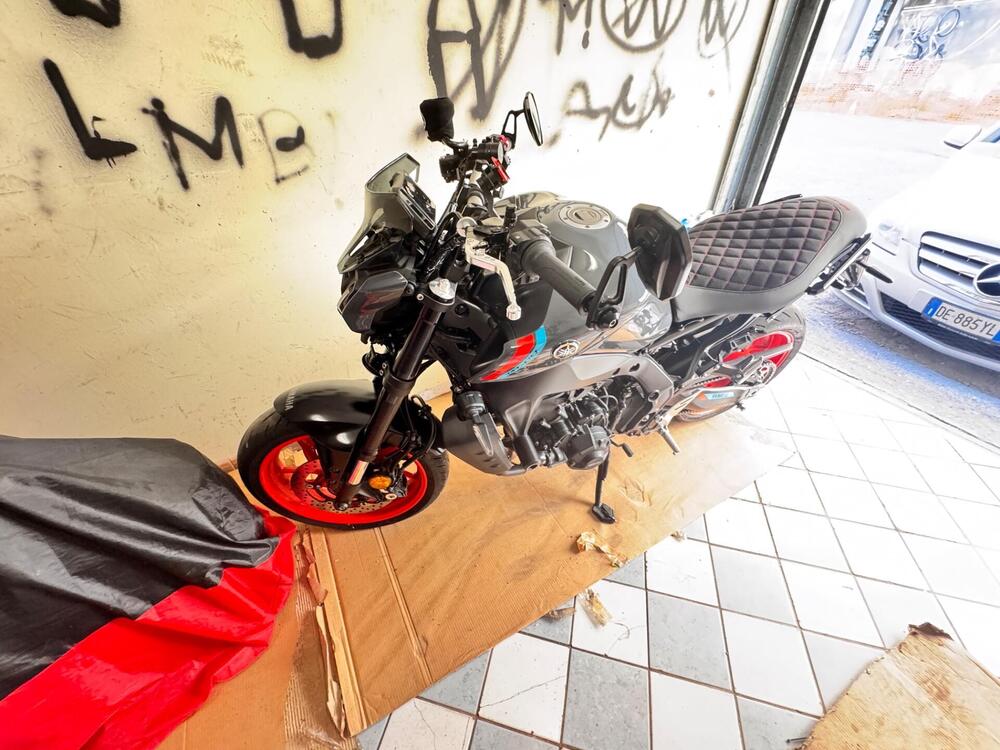 Yamaha MT-09 (2021 - 23) (4)