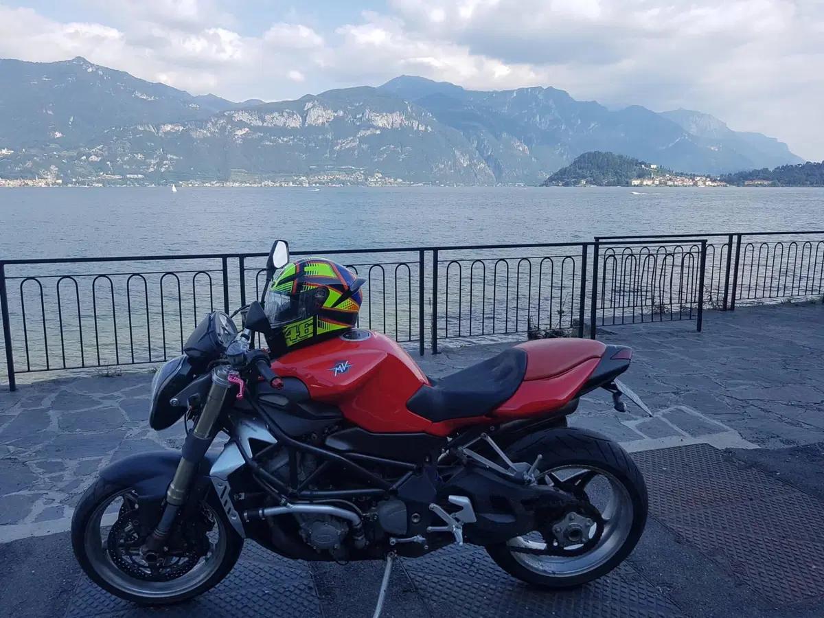 MV Agusta Brutale 750 S (2002 - 06) (2)