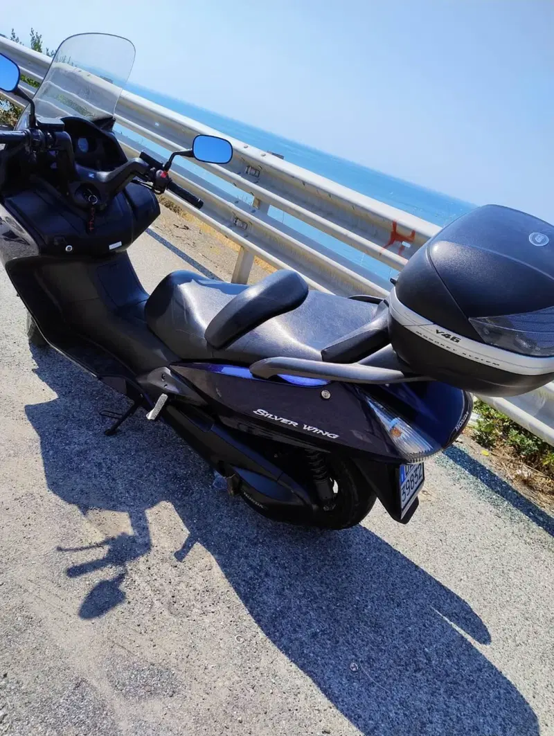 Honda Silver Wing 400 (2006 - 09) (2)