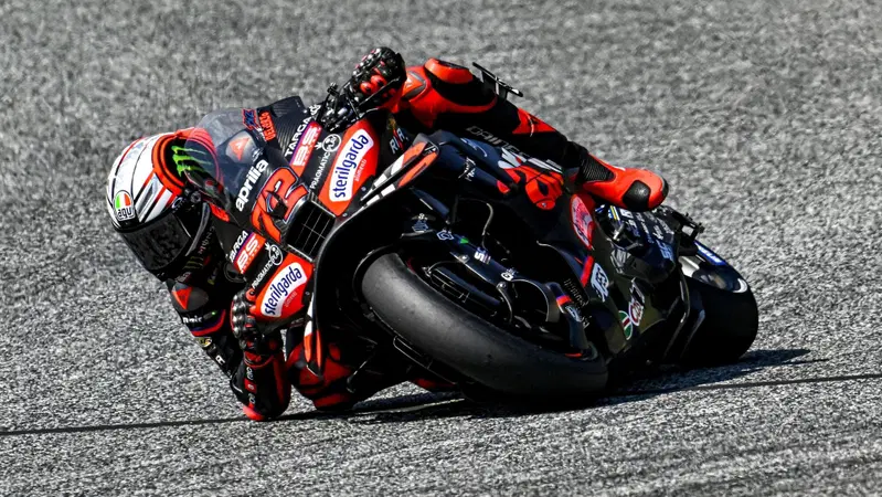 MotoGP 2025. GP di Austria. Marco Bezzecchi, dalla Q1 alla pole! Poi Alex Marquez e Pecco Bagnaia [RISULTATI]