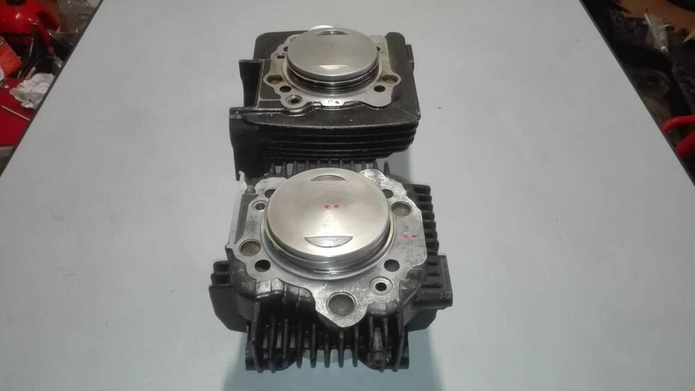 CILINDRI E PISTONI DUCATI MONSTER 900 (2)