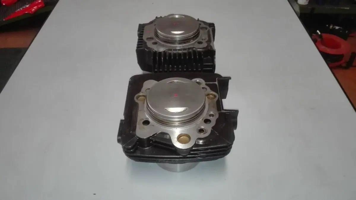 CILINDRI E PISTONI DUCATI MONSTER 900 (4)