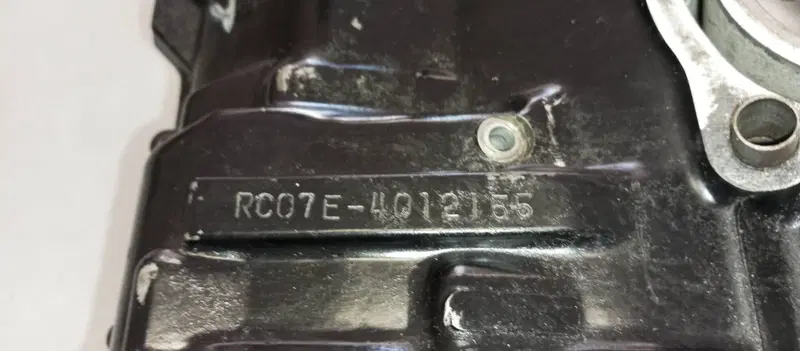 CILINDRI + PISTONI HONDA VF750C RC07 (2)