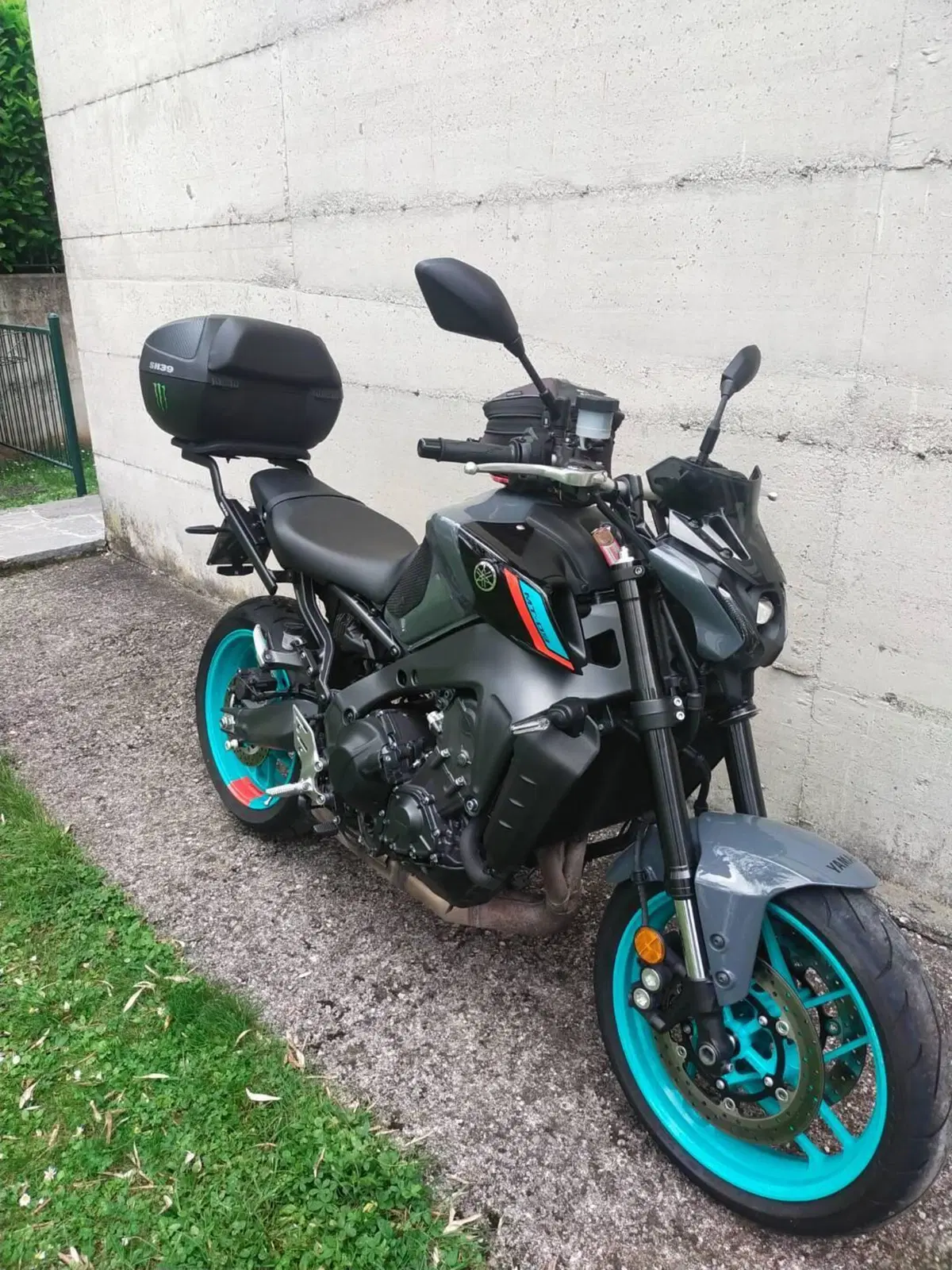 Yamaha MT-09 (2021 - 23) (2)