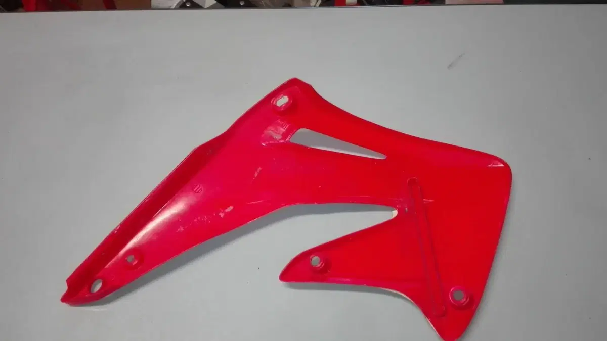 CONVOGLIATORE SINISTRO UFO HONDA CRF450R '02-'04 (5)