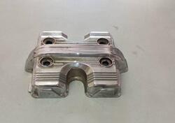 COPERCHIO VALVOLE ANTERIORE HONDA VF750C RC07