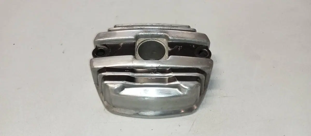COPERCHIO VALVOLE DESTRO HONDA CX500 TURBO (3)