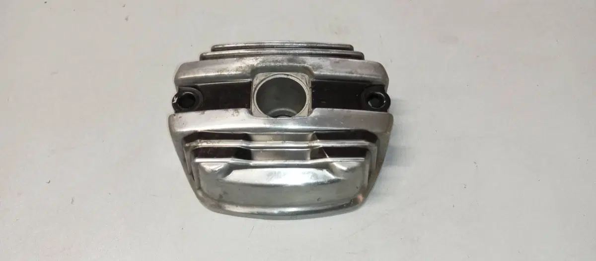COPERCHIO VALVOLE SINISTRO HONDA CX500 TURBO (2)