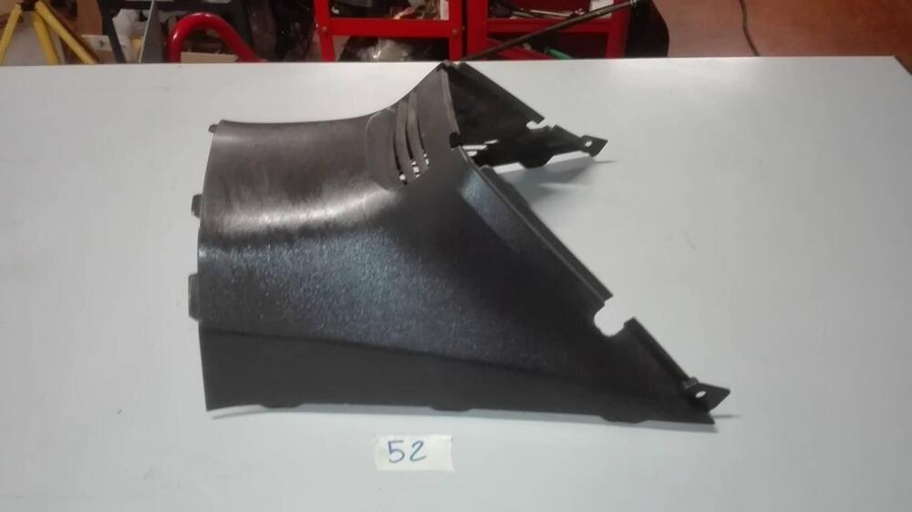 Copertura tunnel centrale Suzuki Burgman 400 2003- (2)