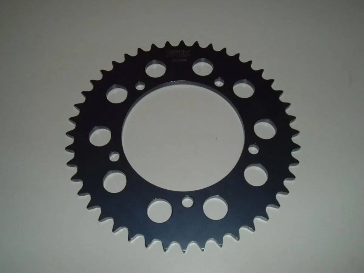 Corona 525 Suzuki TECNIX