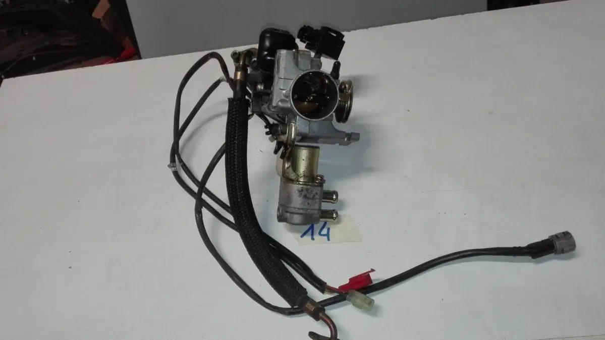 Corpo farfallato Suzuki Burgman 400 2003-2006 (4)
