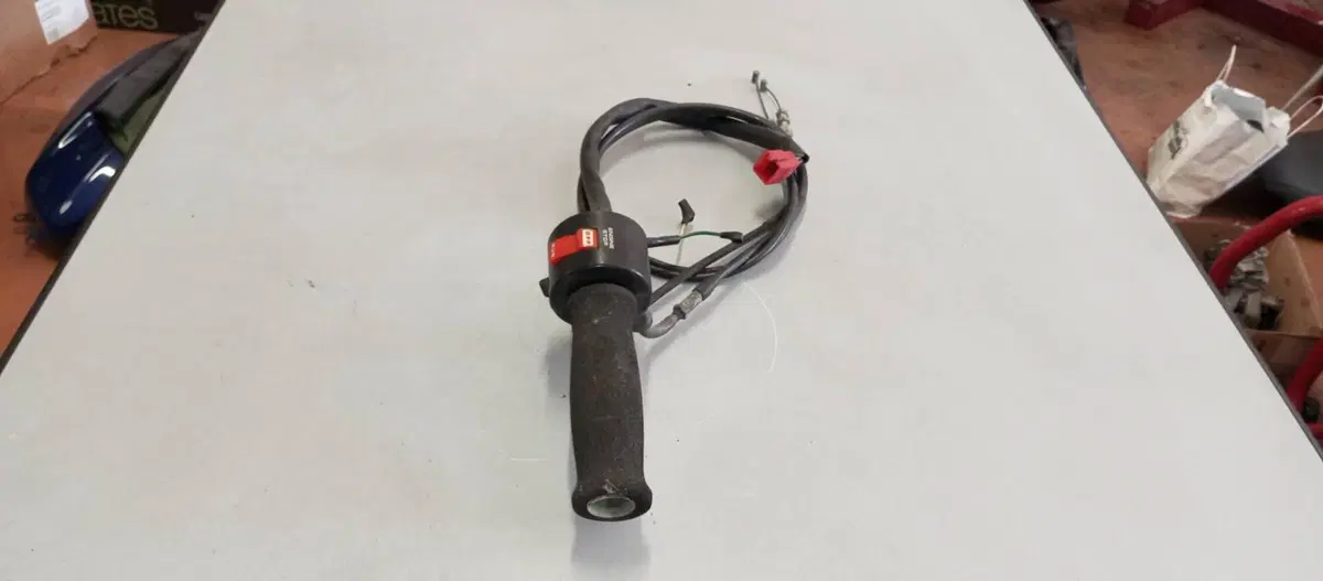 DEVIO LUCI DX HONDA VF750C RC07 (3)