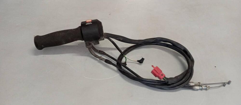 DEVIO LUCI DX HONDA VF750C RC07 (4)