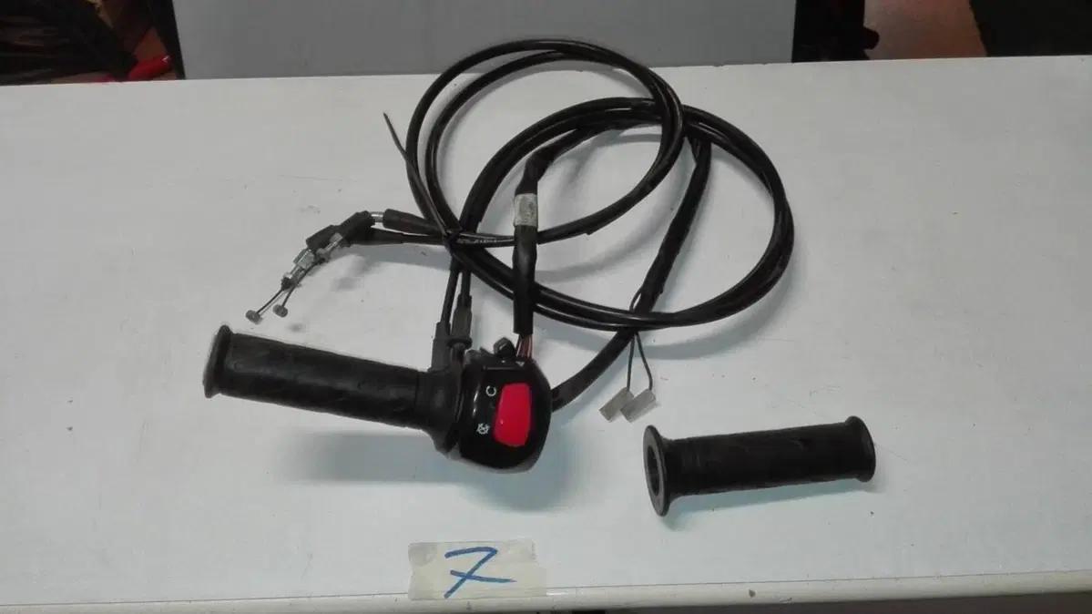 Devio luci dx Suzuki Burgman 400 2003-2006 (2)
