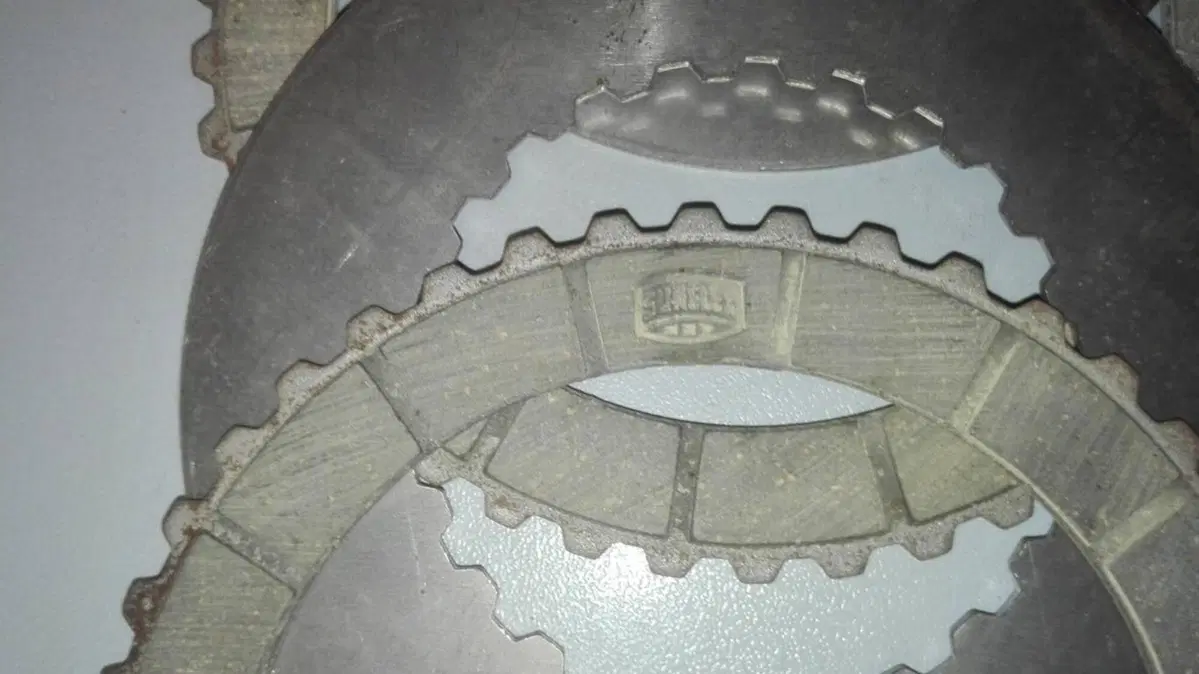 Dischi frizione hiro 125 nuovi (4)