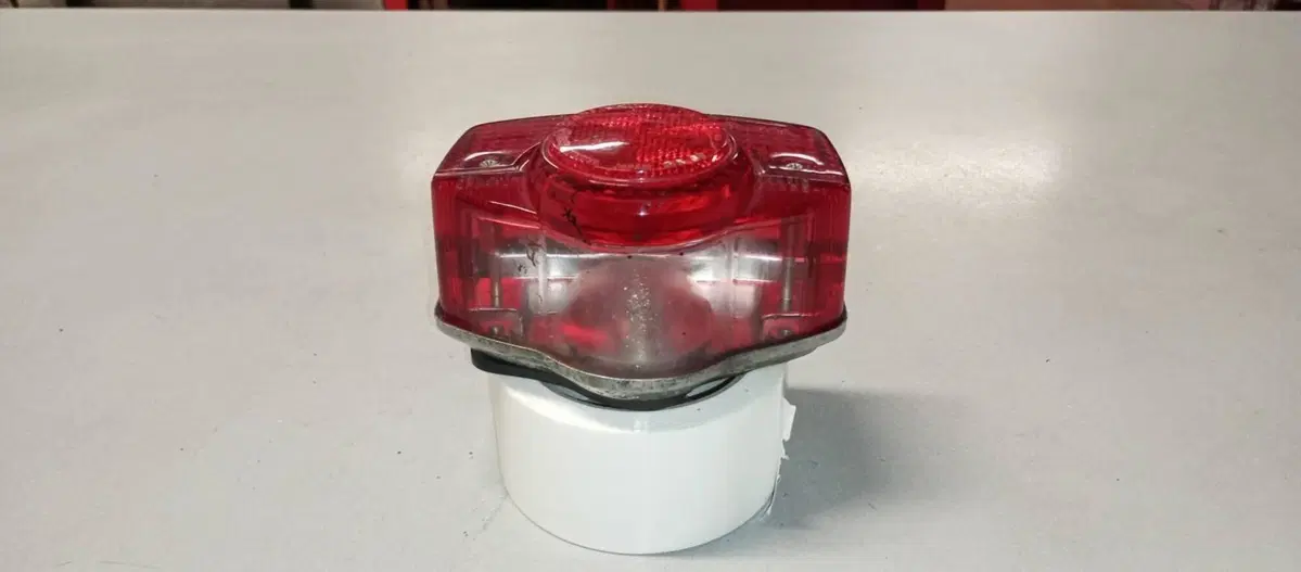 FARO POSTERIORE COMPLETO HONDA CB 500 FOUR (2)
