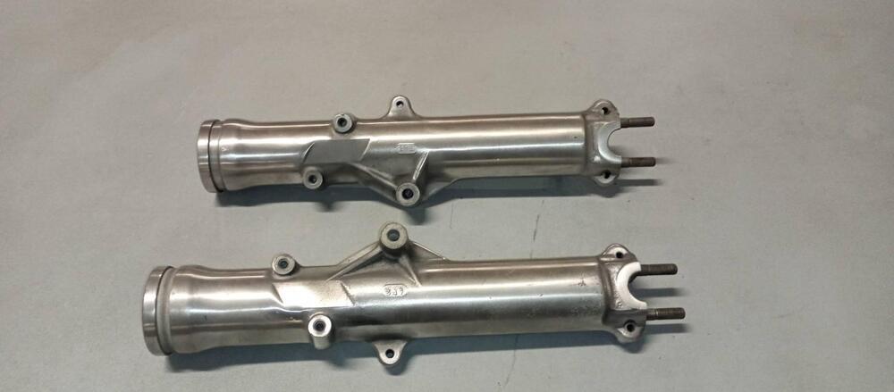 FODERI FORCELLA ANTERIORI HONDA CB 500 FOUR (5)