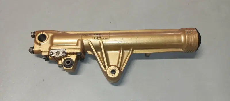 FODERO SX FORCELLA HONDA CX 500 TURBO (3)
