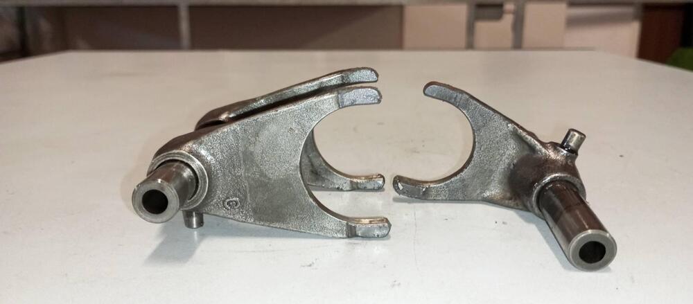 FORCHETTE CAMBIO HONDA CX500 TURBO (3)