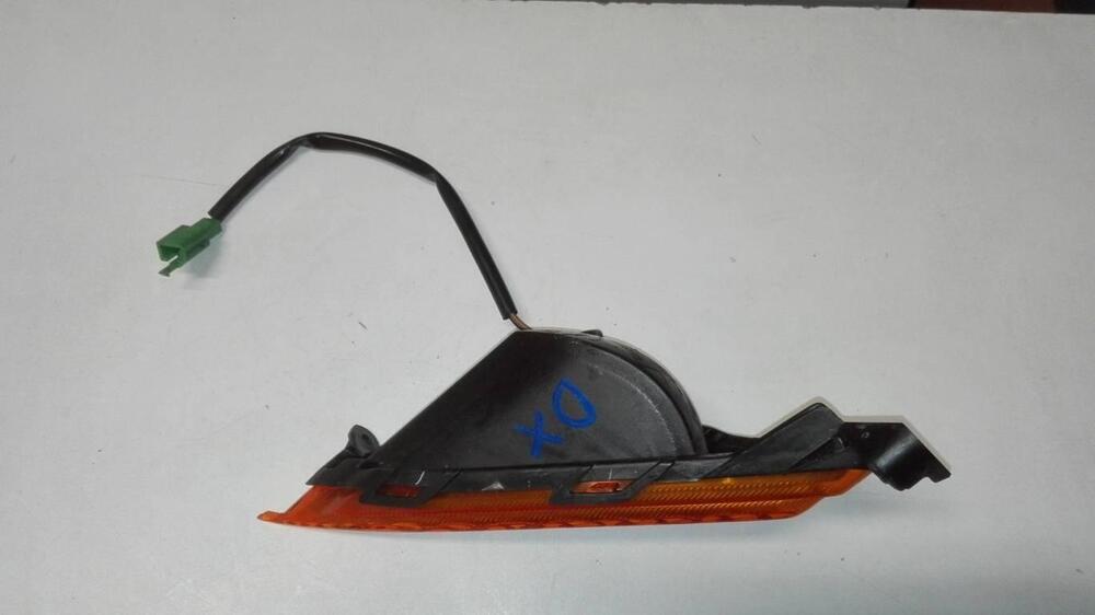 Freccia anteriore destra Yamaha Majesty 250 (3)
