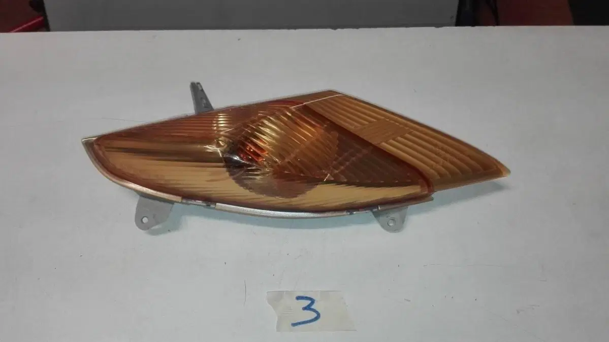 Freccia anteriore dx Suzuki Burgman 400 2004